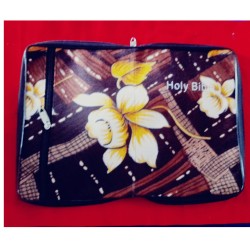 Demmy Size Velvet Bible Cover – Elegant, Zippered Bible Case